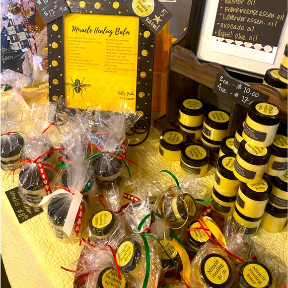 SUNDAY PM SALE!!❤️🩹MIRACLE HEALING BALM ❤️🛍🤗⭐️—BEST IN BEAUTY PICK!! 👌 - Picture 1 of 16